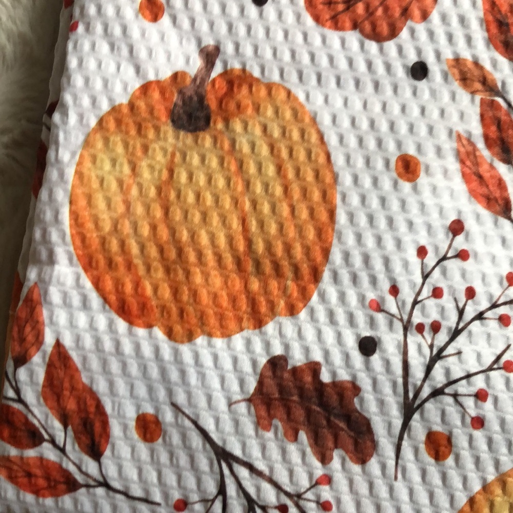 Pumpkin Print Water Resistant Shower Curtain - Picture 2 of 8